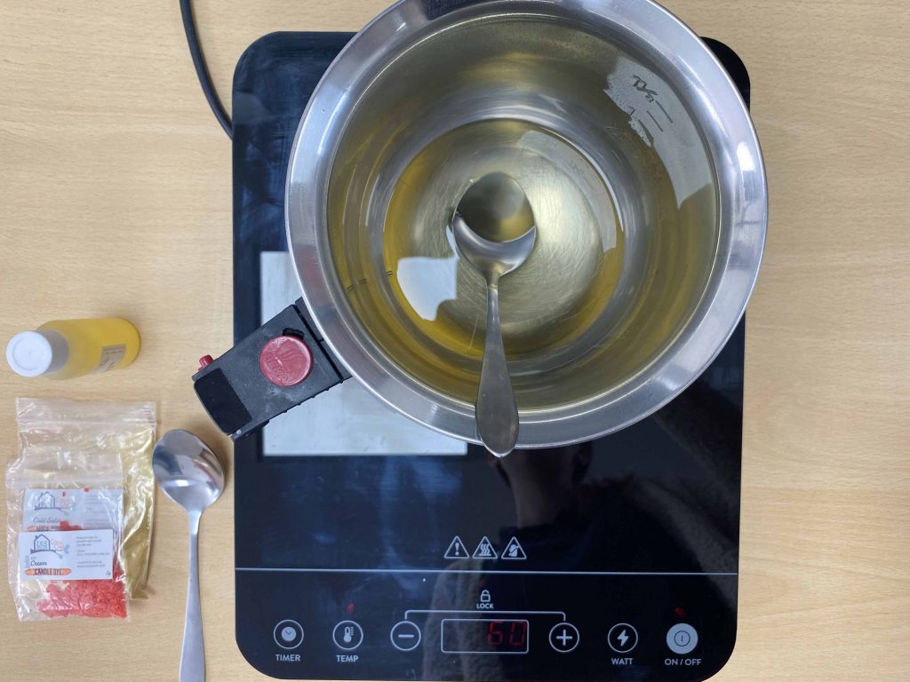 How to make Christmas Embedded Wax Melts 2 Step 1