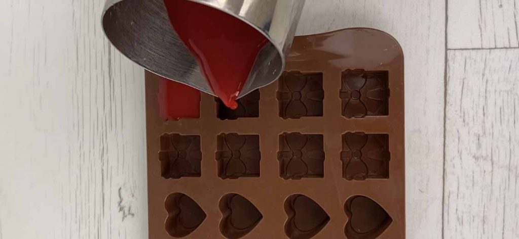 How to make Christmas Embedded Wax Melts 7 Step 5