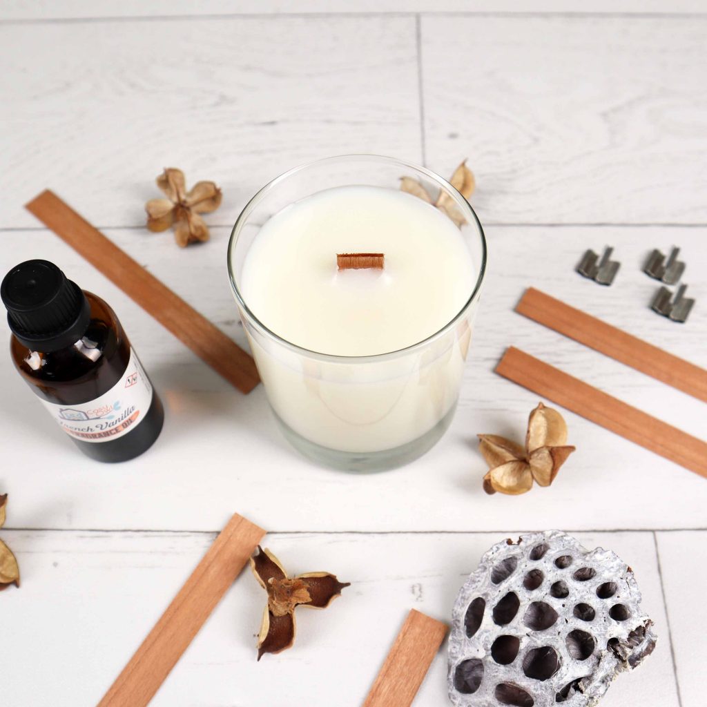 How to: Wooden Wick Candle using SoyaLuna Container Wax 10 Woodenwick candle SoyaLuna2 1